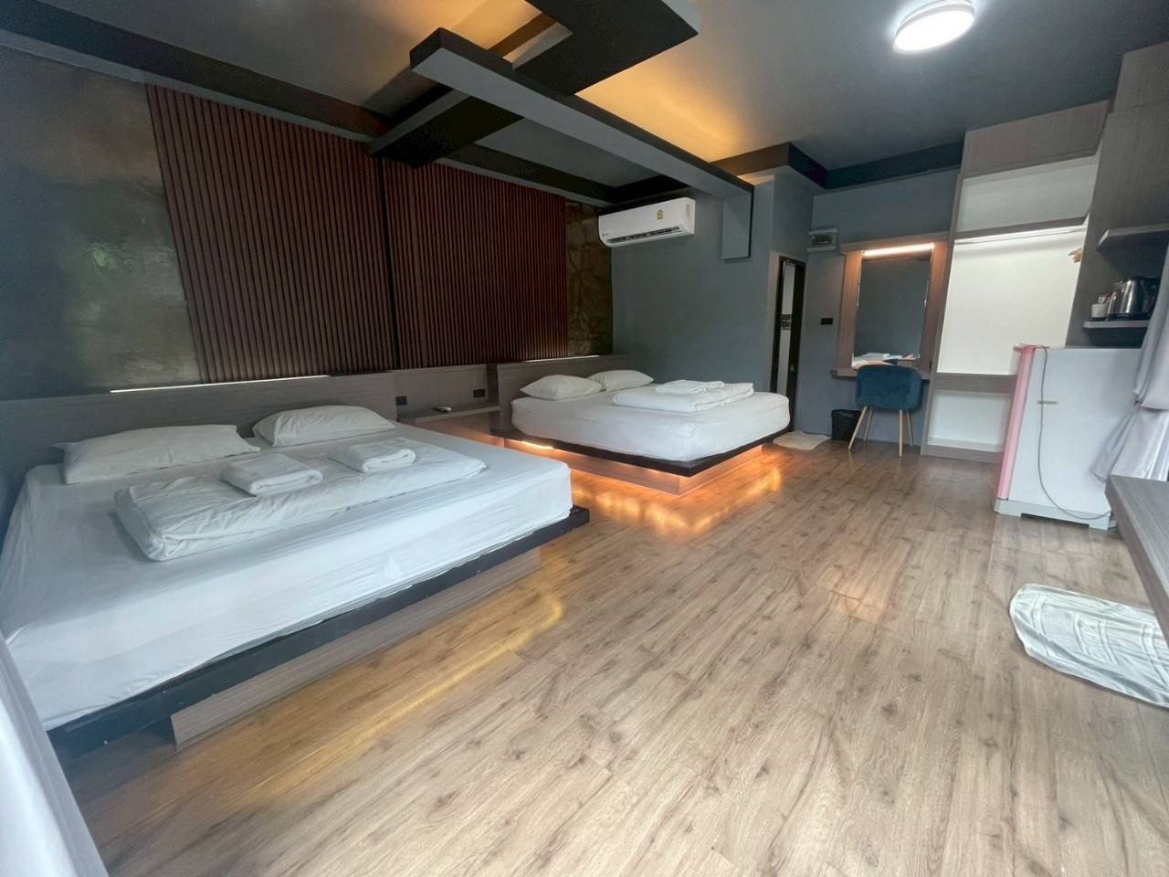 Jamjan Room 7
