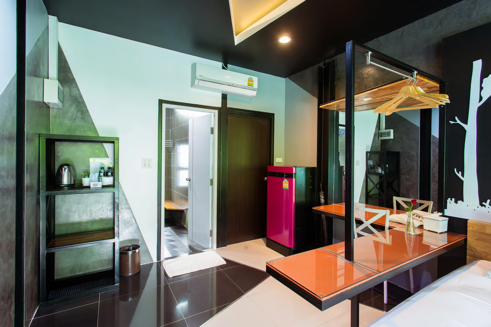 Jamjan Room