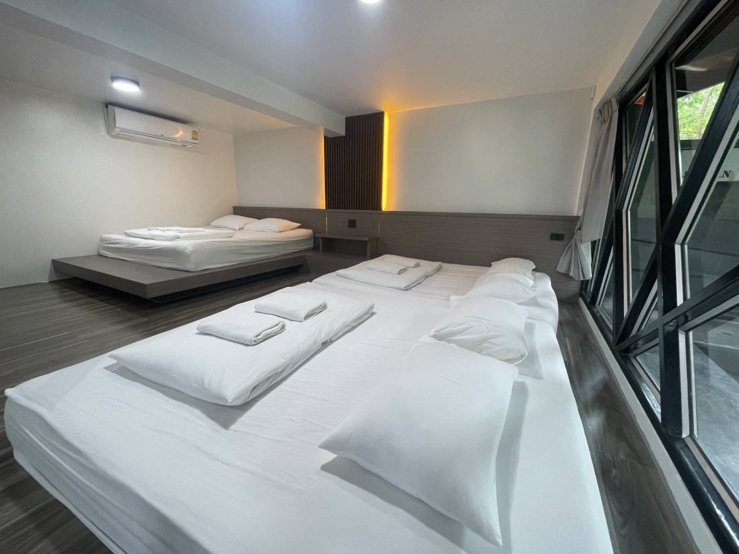 Jamjan Room