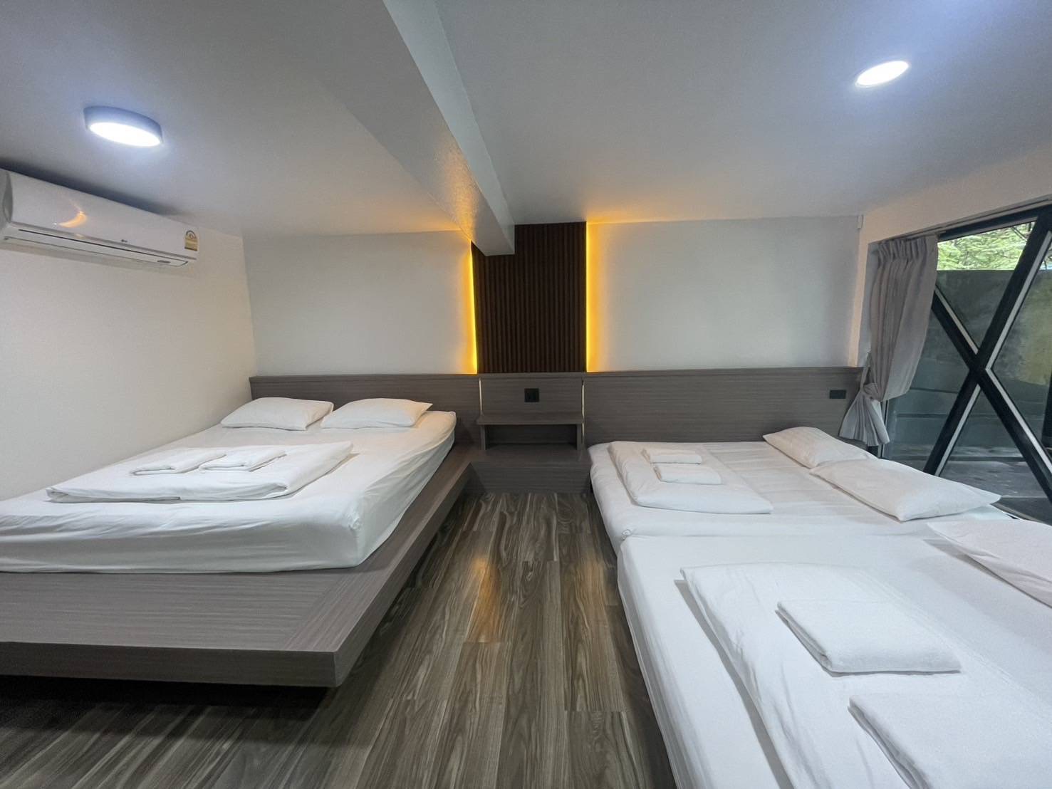 Jamjan Room
