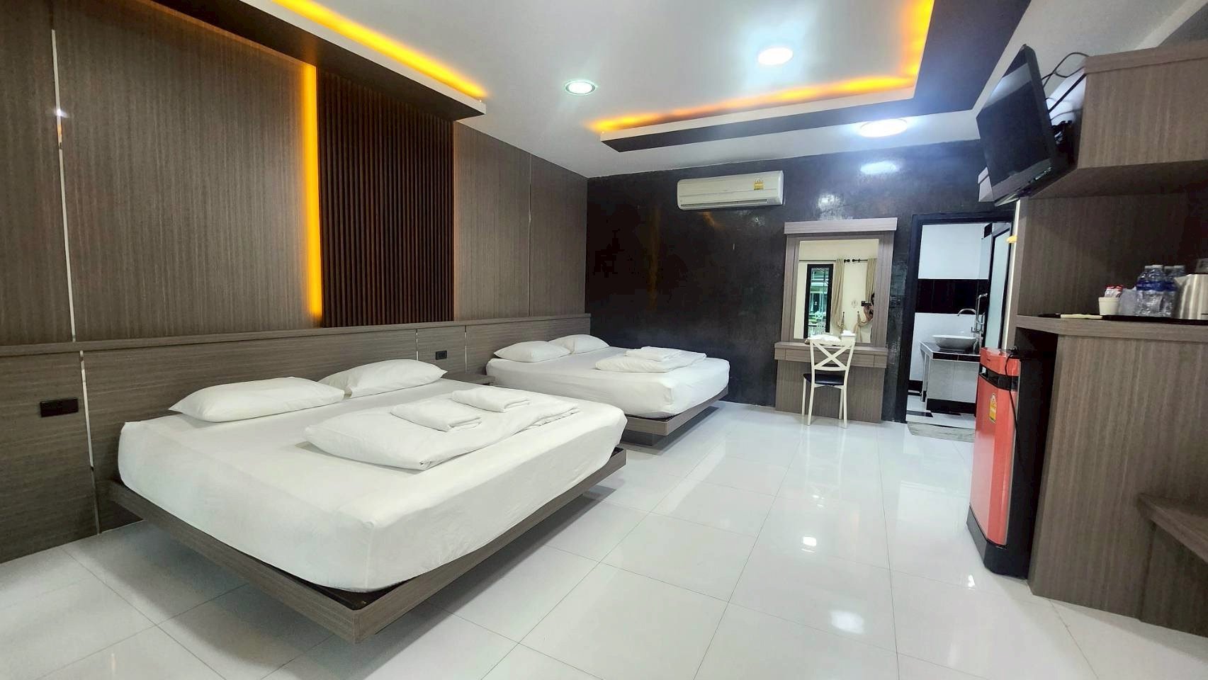บ้านแจ่มจันทร์ 6
