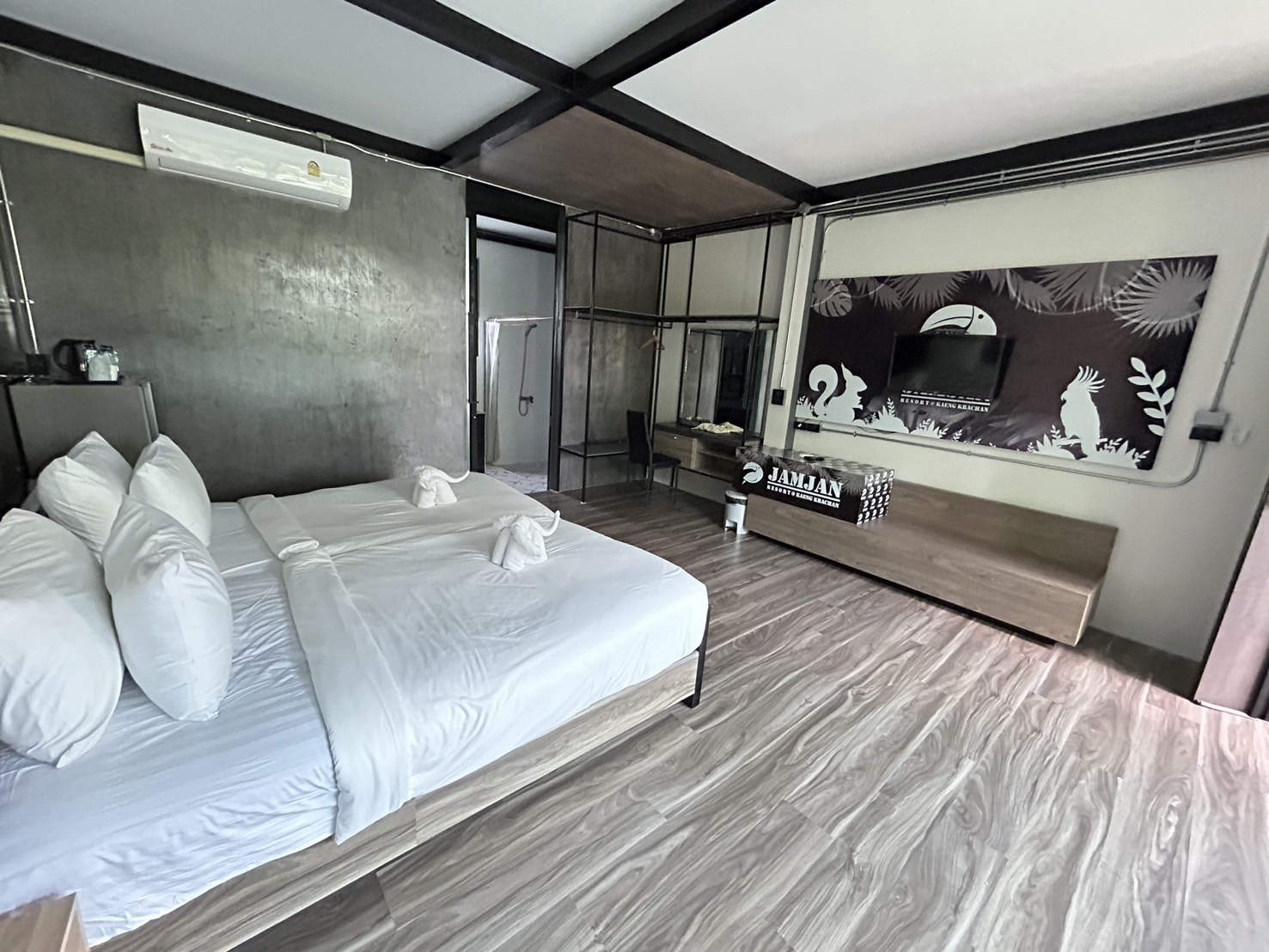 Jamjan Room